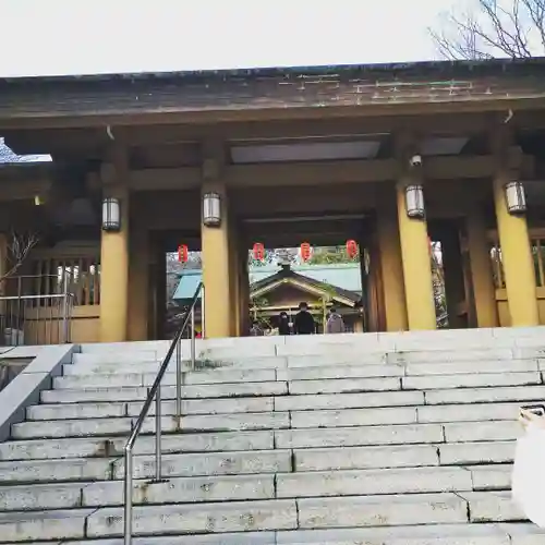 東郷神社の山門・神門