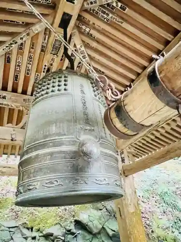 持寳院(多氣山不動尊)の{uncategorized: "未分類", other: "その他", undefined: "問題あり", building: "その他建物", grave: "お墓", sacred_gate: "鳥居", guardian: "狛犬", statue: "像", buddha: "仏像", history: "歴史", nature: "自然", garden: "庭園", animal: "動物", pagoda: "塔", temizu: "手水舎", mountain_gate: "山門・神門", sanctuary: "本殿・本堂", subordinate: "末社・摂社", art: "芸術", scenery: "景色", jizo: "地蔵", ema: "絵馬", goshuin: "御朱印", omikuji: "おみくじ", items: "授与品その他", amulet: "お守り", goshuincho: "御朱印帳", eats: "食事", festival: "お祭り", votive_dance: "神楽", shichigosan: "七五三参", wedding: "結婚式", experience: "体験その他", initially: "初詣", around: "周辺", anti_infection: "感染症対策"}
