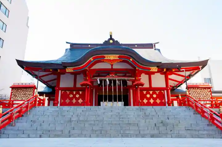 花園神社の本殿・本堂