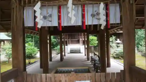 木嶋坐天照御魂神社の本殿・本堂