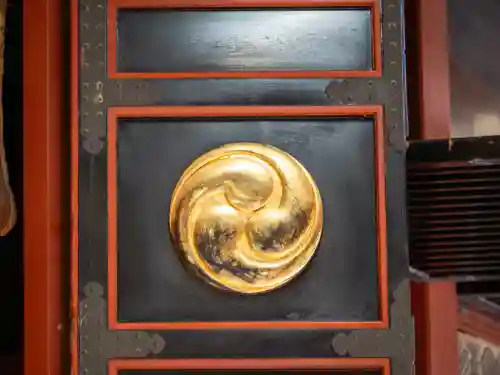 赤坂氷川神社の{uncategorized: "未分類", other: "その他", undefined: "問題あり", building: "その他建物", grave: "お墓", sacred_gate: "鳥居", guardian: "狛犬", statue: "像", buddha: "仏像", history: "歴史", nature: "自然", garden: "庭園", animal: "動物", pagoda: "塔", temizu: "手水舎", mountain_gate: "山門・神門", sanctuary: "本殿・本堂", subordinate: "末社・摂社", art: "芸術", scenery: "景色", jizo: "地蔵", ema: "絵馬", goshuin: "御朱印", omikuji: "おみくじ", items: "授与品その他", amulet: "お守り", goshuincho: "御朱印帳", eats: "食事", festival: "お祭り", votive_dance: "神楽", shichigosan: "七五三参", wedding: "結婚式", experience: "体験その他", initially: "初詣", around: "周辺", anti_infection: "感染症対策"}