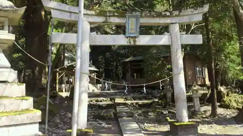 八幡神社の鳥居