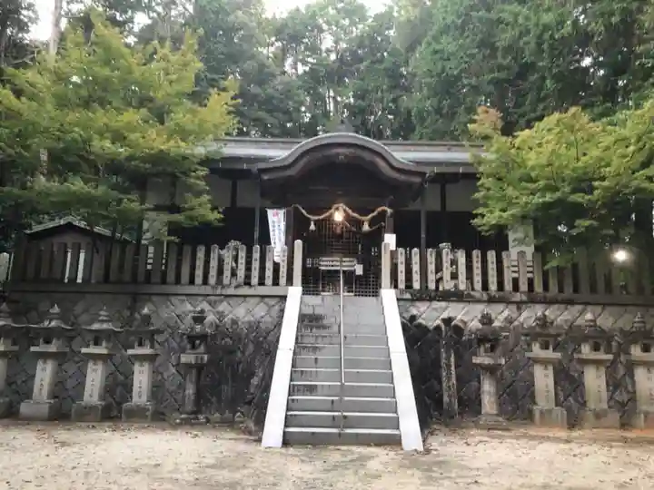火幡神社の本殿・本堂