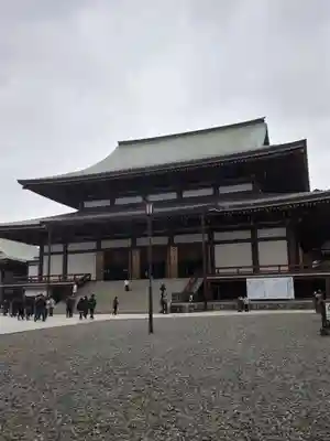 成田山新勝寺の本殿・本堂