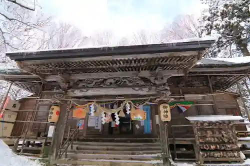 磐椅神社の本殿