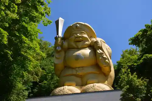 中之嶽神社の像