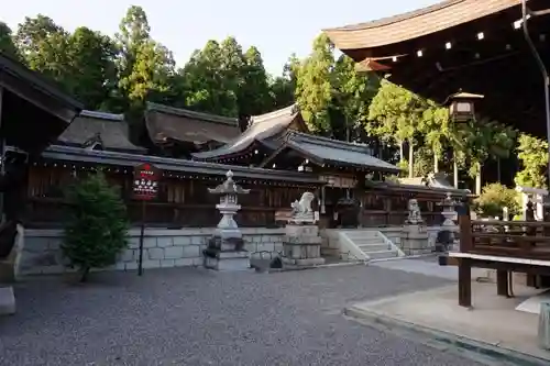 苗村神社の本殿