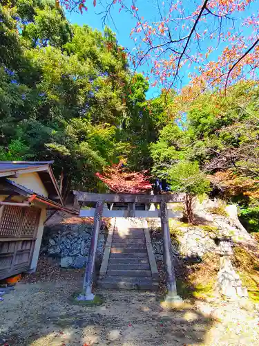 鷲尾神社（吉野町）の鳥居