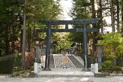 諏訪大社下社秋宮(長野県)