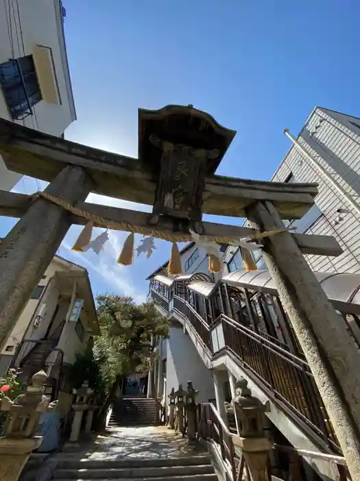 艮神社の鳥居