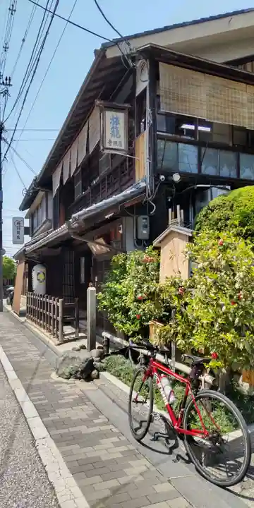 お登勢明神(京都府)
