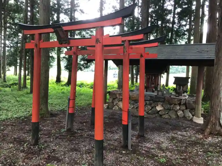 櫛石窓神社の末社・摂社