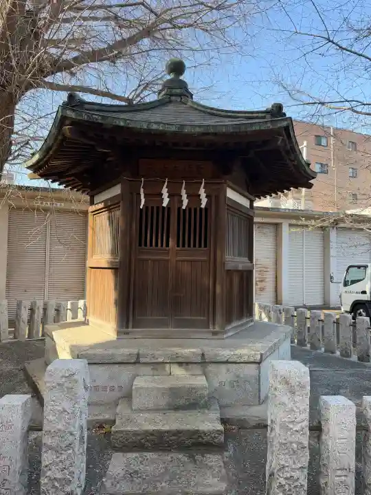 戸部杉山神社の{uncategorized: "未分類", other: "その他", undefined: "問題あり", building: "その他建物", grave: "お墓", sacred_gate: "鳥居", guardian: "狛犬", statue: "像", buddha: "仏像", history: "歴史", nature: "自然", garden: "庭園", animal: "動物", pagoda: "塔", temizu: "手水舎", mountain_gate: "山門・神門", sanctuary: "本殿・本堂", subordinate: "末社・摂社", art: "芸術", scenery: "景色", jizo: "地蔵", ema: "絵馬", goshuin: "御朱印", omikuji: "おみくじ", items: "授与品その他", amulet: "お守り", goshuincho: "御朱印帳", eats: "食事", festival: "お祭り", votive_dance: "神楽", shichigosan: "七五三参", wedding: "結婚式", experience: "体験その他", initially: "初詣", around: "周辺", anti_infection: "感染症対策"}