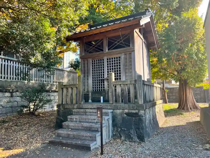 高岡関野神社の末社・摂社