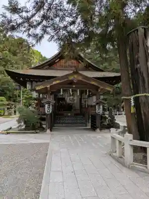 建部大社の{uncategorized: "未分類", other: "その他", undefined: "問題あり", building: "その他建物", grave: "お墓", sacred_gate: "鳥居", guardian: "狛犬", statue: "像", buddha: "仏像", history: "歴史", nature: "自然", garden: "庭園", animal: "動物", pagoda: "塔", temizu: "手水舎", mountain_gate: "山門・神門", sanctuary: "本殿・本堂", subordinate: "末社・摂社", art: "芸術", scenery: "景色", jizo: "地蔵", ema: "絵馬", goshuin: "御朱印", omikuji: "おみくじ", items: "授与品その他", amulet: "お守り", goshuincho: "御朱印帳", eats: "食事", festival: "お祭り", votive_dance: "神楽", shichigosan: "七五三参", wedding: "結婚式", experience: "体験その他", initially: "初詣", around: "周辺", anti_infection: "感染症対策"}