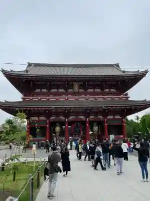 浅草寺の山門・神門