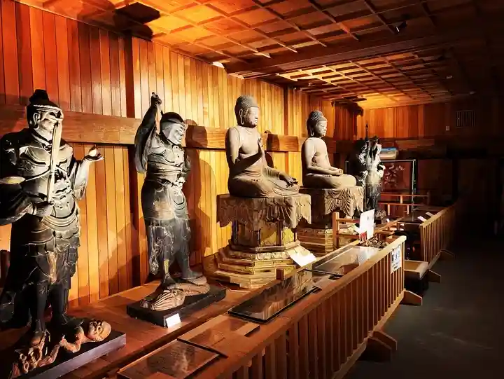 普門寺(切り絵御朱印発祥の寺)の仏像