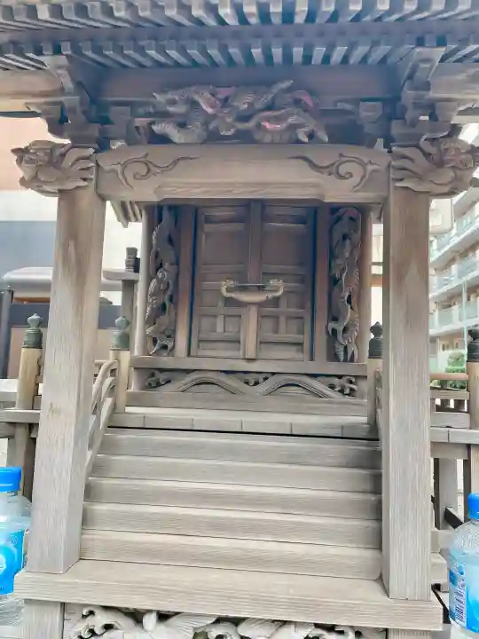 橘稲荷神社の{uncategorized: "未分類", other: "その他", undefined: "問題あり", building: "その他建物", grave: "お墓", sacred_gate: "鳥居", guardian: "狛犬", statue: "像", buddha: "仏像", history: "歴史", nature: "自然", garden: "庭園", animal: "動物", pagoda: "塔", temizu: "手水舎", mountain_gate: "山門・神門", sanctuary: "本殿・本堂", subordinate: "末社・摂社", art: "芸術", scenery: "景色", jizo: "地蔵", ema: "絵馬", goshuin: "御朱印", omikuji: "おみくじ", items: "授与品その他", amulet: "お守り", goshuincho: "御朱印帳", eats: "食事", festival: "お祭り", votive_dance: "神楽", shichigosan: "七五三参", wedding: "結婚式", experience: "体験その他", initially: "初詣", around: "周辺", anti_infection: "感染症対策"}