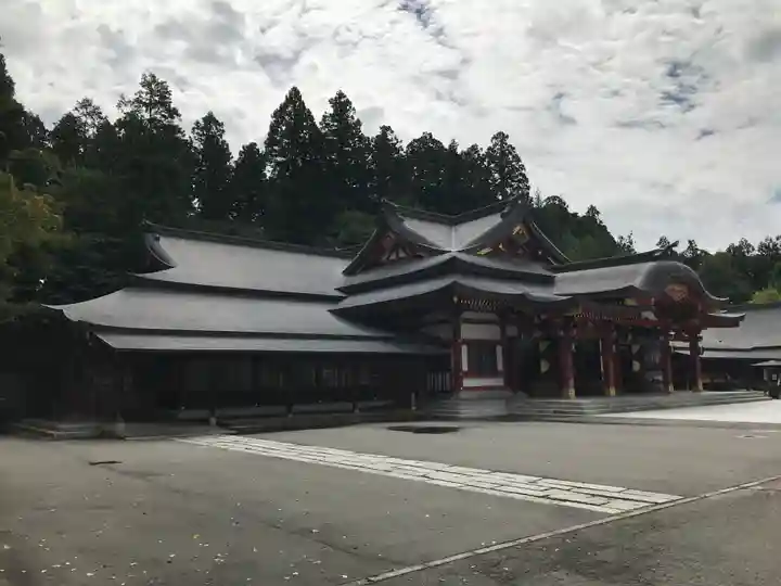 盛岡八幡宮の本殿・本堂