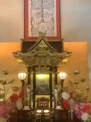 日蓮宗四高祖本覚寺の本殿・本堂