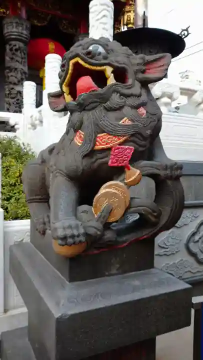 横濱関帝廟の狛犬