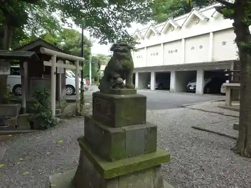 本郷氷川神社の狛犬