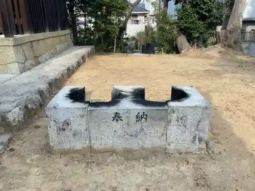 一杵神社（大宝神社飛地境内）の{uncategorized: "未分類", other: "その他", undefined: "問題あり", building: "その他建物", grave: "お墓", sacred_gate: "鳥居", guardian: "狛犬", statue: "像", buddha: "仏像", history: "歴史", nature: "自然", garden: "庭園", animal: "動物", pagoda: "塔", temizu: "手水舎", mountain_gate: "山門・神門", sanctuary: "本殿・本堂", subordinate: "末社・摂社", art: "芸術", scenery: "景色", jizo: "地蔵", ema: "絵馬", goshuin: "御朱印", omikuji: "おみくじ", items: "授与品その他", amulet: "お守り", goshuincho: "御朱印帳", eats: "食事", festival: "お祭り", votive_dance: "神楽", shichigosan: "七五三参", wedding: "結婚式", experience: "体験その他", initially: "初詣", around: "周辺", anti_infection: "感染症対策"}