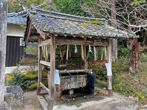 猪田神社の手水舎