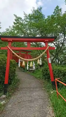 扇森稲荷神社の鳥居