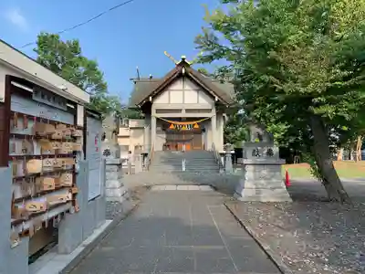 西岡八幡宮の本殿・本堂