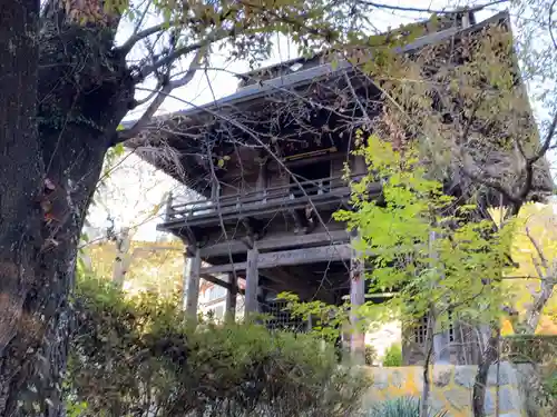 景徳院の山門