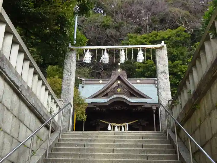根岸八幡神社の本殿・本堂