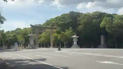 橿原神宮の{uncategorized: "未分類", other: "その他", undefined: "問題あり", building: "その他建物", grave: "お墓", sacred_gate: "鳥居", guardian: "狛犬", statue: "像", buddha: "仏像", history: "歴史", nature: "自然", garden: "庭園", animal: "動物", pagoda: "塔", temizu: "手水舎", mountain_gate: "山門・神門", sanctuary: "本殿・本堂", subordinate: "末社・摂社", art: "芸術", scenery: "景色", jizo: "地蔵", ema: "絵馬", goshuin: "御朱印", omikuji: "おみくじ", items: "授与品その他", amulet: "お守り", goshuincho: "御朱印帳", eats: "食事", festival: "お祭り", votive_dance: "神楽", shichigosan: "七五三参", wedding: "結婚式", experience: "体験その他", initially: "初詣", around: "周辺", anti_infection: "感染症対策"}