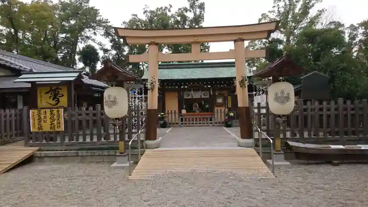 豊國神社の本殿・本堂
