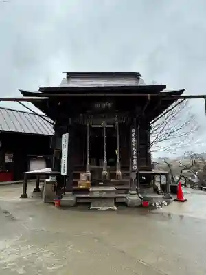 宇賀神堂の{uncategorized: "未分類", other: "その他", undefined: "問題あり", building: "その他建物", grave: "お墓", sacred_gate: "鳥居", guardian: "狛犬", statue: "像", buddha: "仏像", history: "歴史", nature: "自然", garden: "庭園", animal: "動物", pagoda: "塔", temizu: "手水舎", mountain_gate: "山門・神門", sanctuary: "本殿・本堂", subordinate: "末社・摂社", art: "芸術", scenery: "景色", jizo: "地蔵", ema: "絵馬", goshuin: "御朱印", omikuji: "おみくじ", items: "授与品その他", amulet: "お守り", goshuincho: "御朱印帳", eats: "食事", festival: "お祭り", votive_dance: "神楽", shichigosan: "七五三参", wedding: "結婚式", experience: "体験その他", initially: "初詣", around: "周辺", anti_infection: "感染症対策"}