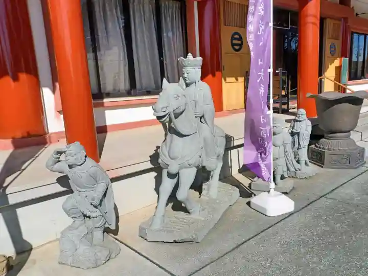 雲竜寺の{uncategorized: "未分類", other: "その他", undefined: "問題あり", building: "その他建物", grave: "お墓", sacred_gate: "鳥居", guardian: "狛犬", statue: "像", buddha: "仏像", history: "歴史", nature: "自然", garden: "庭園", animal: "動物", pagoda: "塔", temizu: "手水舎", mountain_gate: "山門・神門", sanctuary: "本殿・本堂", subordinate: "末社・摂社", art: "芸術", scenery: "景色", jizo: "地蔵", ema: "絵馬", goshuin: "御朱印", omikuji: "おみくじ", items: "授与品その他", amulet: "お守り", goshuincho: "御朱印帳", eats: "食事", festival: "お祭り", votive_dance: "神楽", shichigosan: "七五三参", wedding: "結婚式", experience: "体験その他", initially: "初詣", around: "周辺", anti_infection: "感染症対策"}