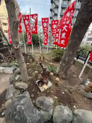 経王寺の{uncategorized: "未分類", other: "その他", undefined: "問題あり", building: "その他建物", grave: "お墓", sacred_gate: "鳥居", guardian: "狛犬", statue: "像", buddha: "仏像", history: "歴史", nature: "自然", garden: "庭園", animal: "動物", pagoda: "塔", temizu: "手水舎", mountain_gate: "山門・神門", sanctuary: "本殿・本堂", subordinate: "末社・摂社", art: "芸術", scenery: "景色", jizo: "地蔵", ema: "絵馬", goshuin: "御朱印", omikuji: "おみくじ", items: "授与品その他", amulet: "お守り", goshuincho: "御朱印帳", eats: "食事", festival: "お祭り", votive_dance: "神楽", shichigosan: "七五三参", wedding: "結婚式", experience: "体験その他", initially: "初詣", around: "周辺", anti_infection: "感染症対策"}