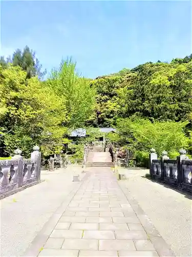 八天神社の建物その他