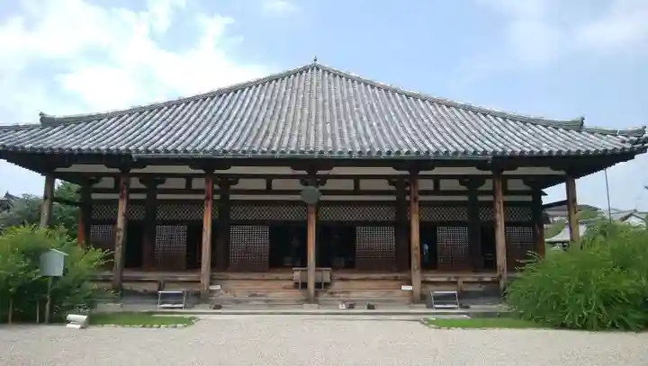 元興寺の本殿・本堂