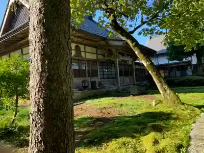 西光寺の本殿・本堂