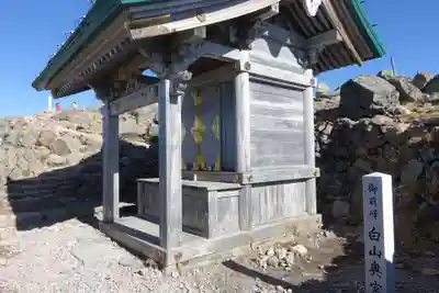 白山比咩神社　奥宮の本殿・本堂