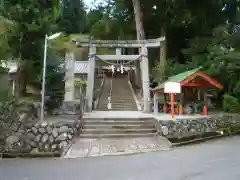 仲山神社（美杉町八知）の鳥居