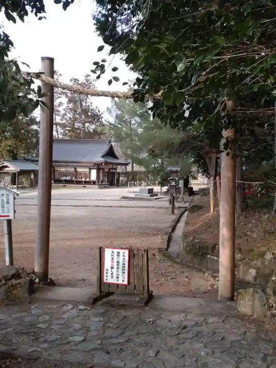檜原神社(大神神社摂社)のその他建物