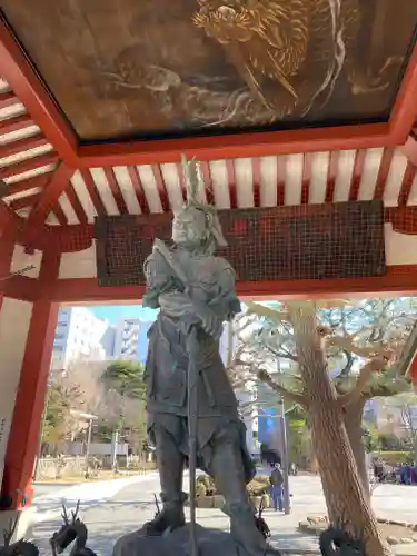 浅草寺の像