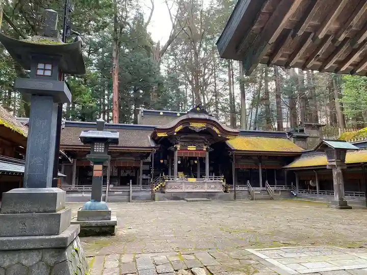 諏訪大社の本殿・本堂