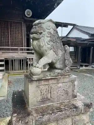 三嶋神社の狛犬