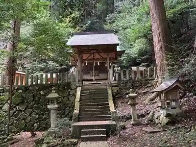 多吉神社の本殿