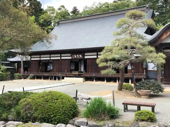 放光寺の本殿・本堂