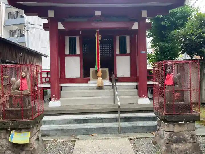 王森稲荷神社の{uncategorized: "未分類", other: "その他", undefined: "問題あり", building: "その他建物", grave: "お墓", sacred_gate: "鳥居", guardian: "狛犬", statue: "像", buddha: "仏像", history: "歴史", nature: "自然", garden: "庭園", animal: "動物", pagoda: "塔", temizu: "手水舎", mountain_gate: "山門・神門", sanctuary: "本殿・本堂", subordinate: "末社・摂社", art: "芸術", scenery: "景色", jizo: "地蔵", ema: "絵馬", goshuin: "御朱印", omikuji: "おみくじ", items: "授与品その他", amulet: "お守り", goshuincho: "御朱印帳", eats: "食事", festival: "お祭り", votive_dance: "神楽", shichigosan: "七五三参", wedding: "結婚式", experience: "体験その他", initially: "初詣", around: "周辺", anti_infection: "感染症対策"}