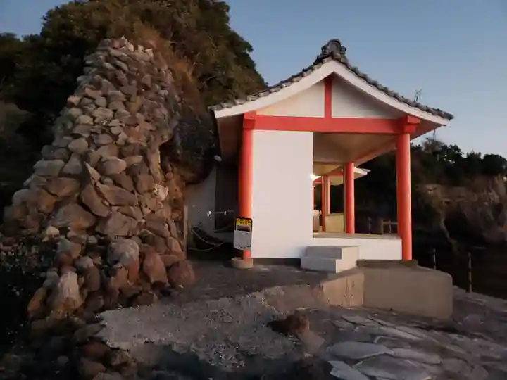 粟嶋社の本殿・本堂